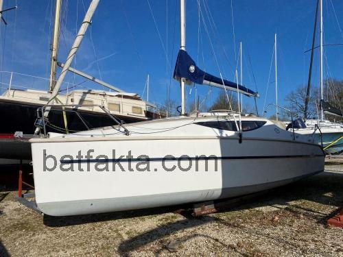 Dufour 26 tekniska specifikationer 